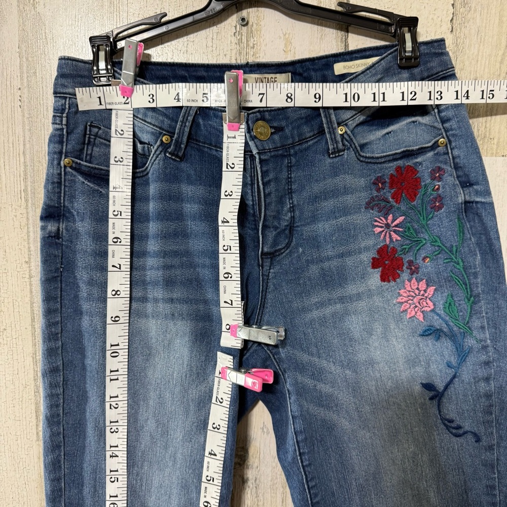 Vintage America Blue Jeans with Floral Embroidery - Picture 9 of 16